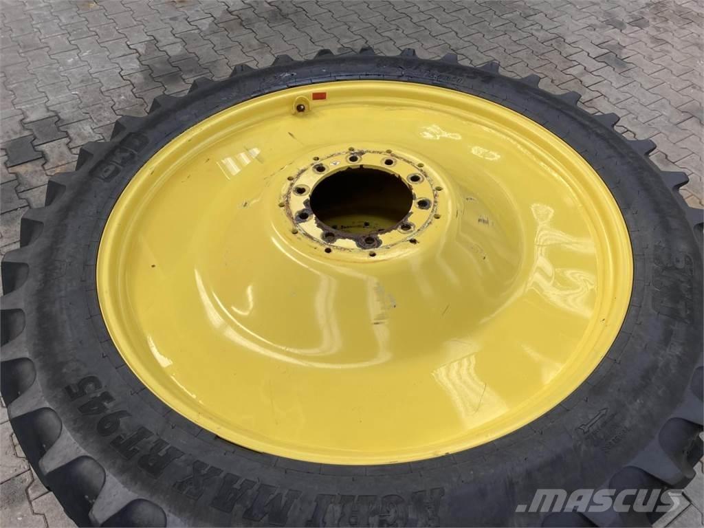 BKT 320/90R54 Renkaat ja vanteet