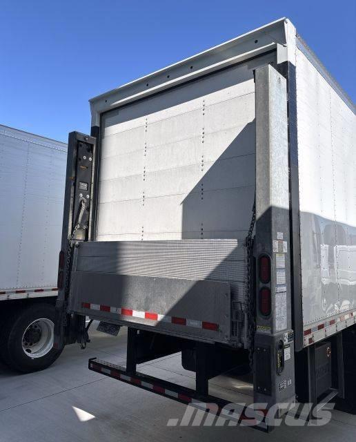 Freightliner M2 Umpikorikuorma-autot