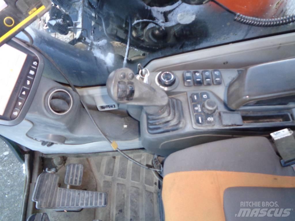 Doosan DX 235 Telakaivukoneet