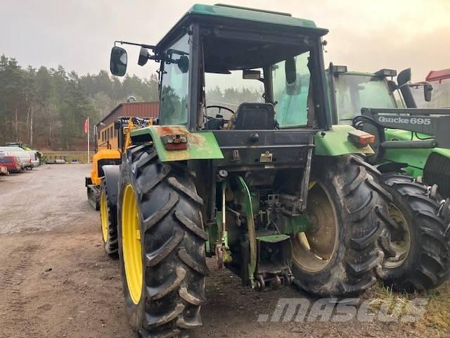 John Deere 3050 Traktorit