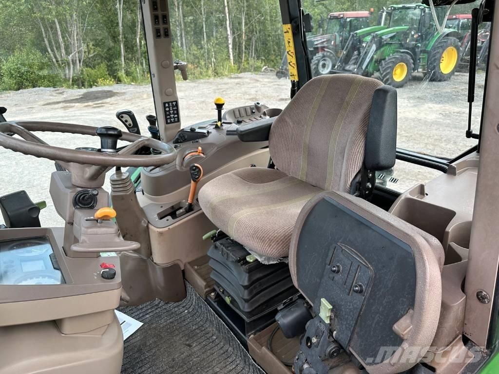 John Deere 5100 R Traktorit