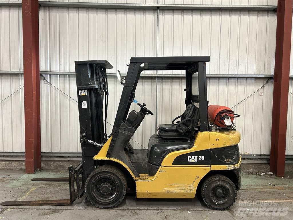 CAT GP25NT Nestekaasutrukit