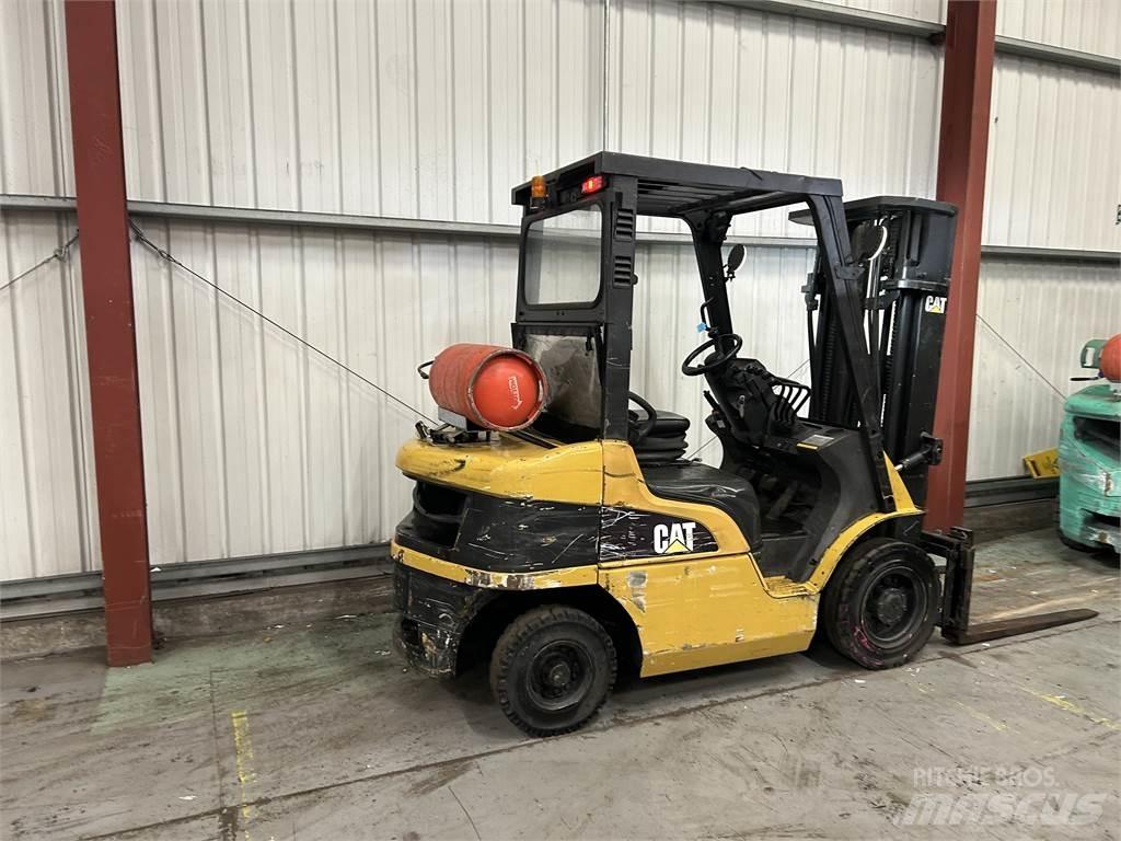 CAT GP25NT Nestekaasutrukit