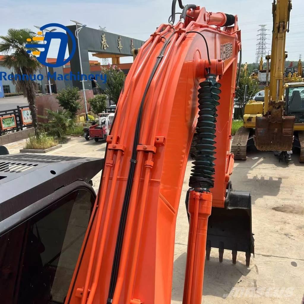 Hitachi ZX 200 Telakaivukoneet