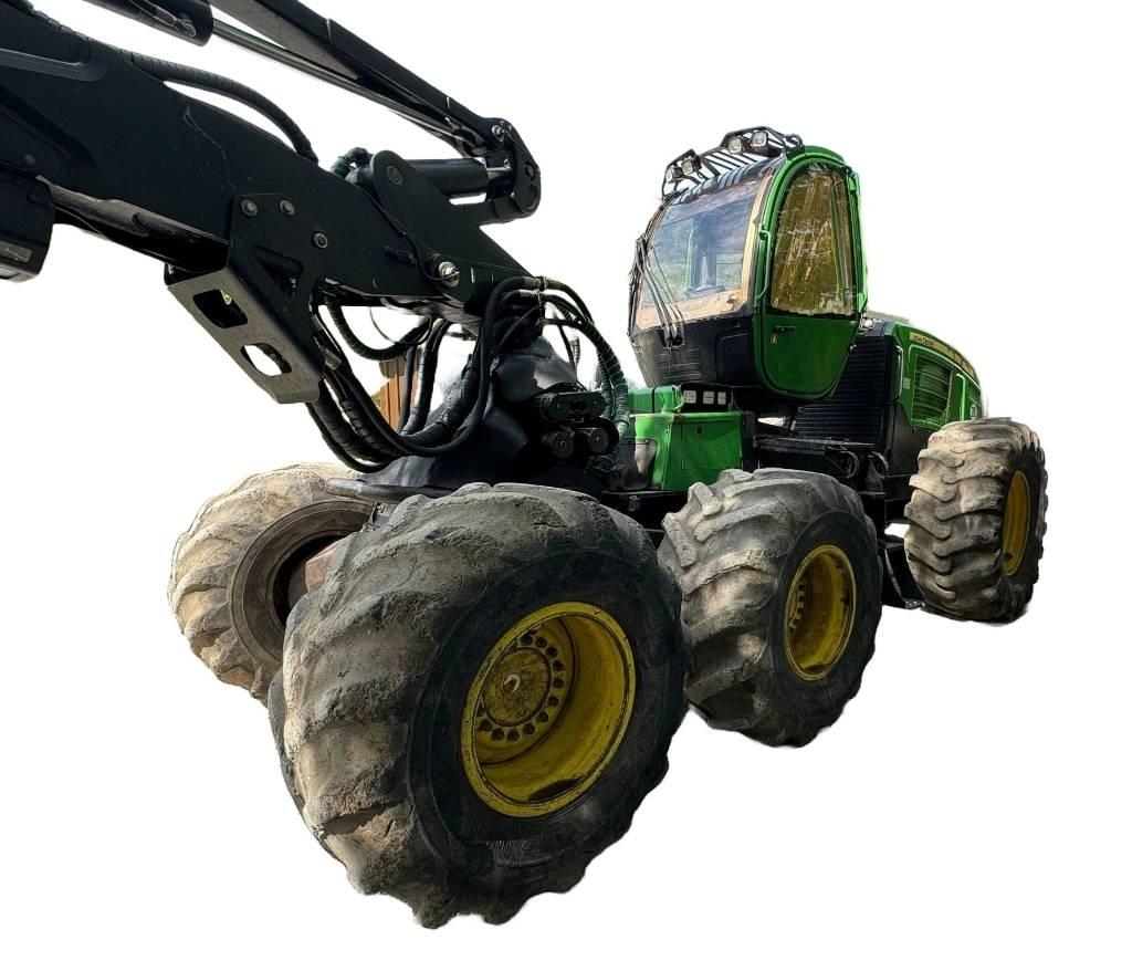 John Deere 1470 E Harvesterit