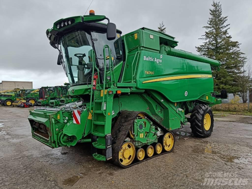 John Deere T670i Leikkuupuimurit