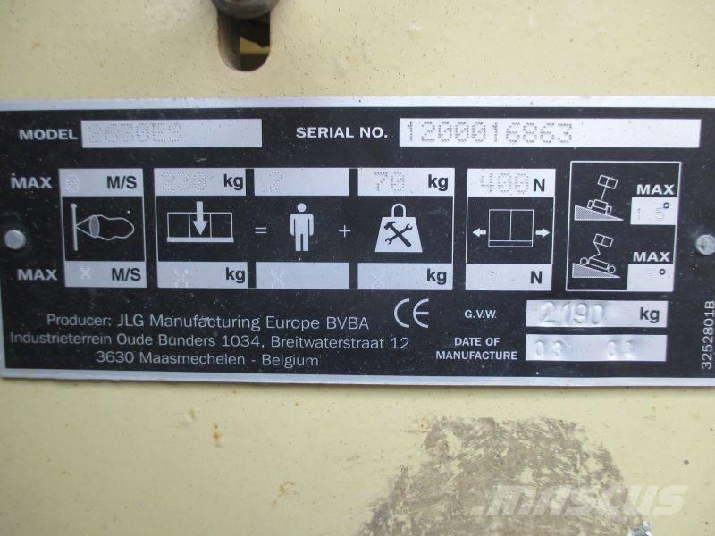 JLG 2630 ES Saksilavat