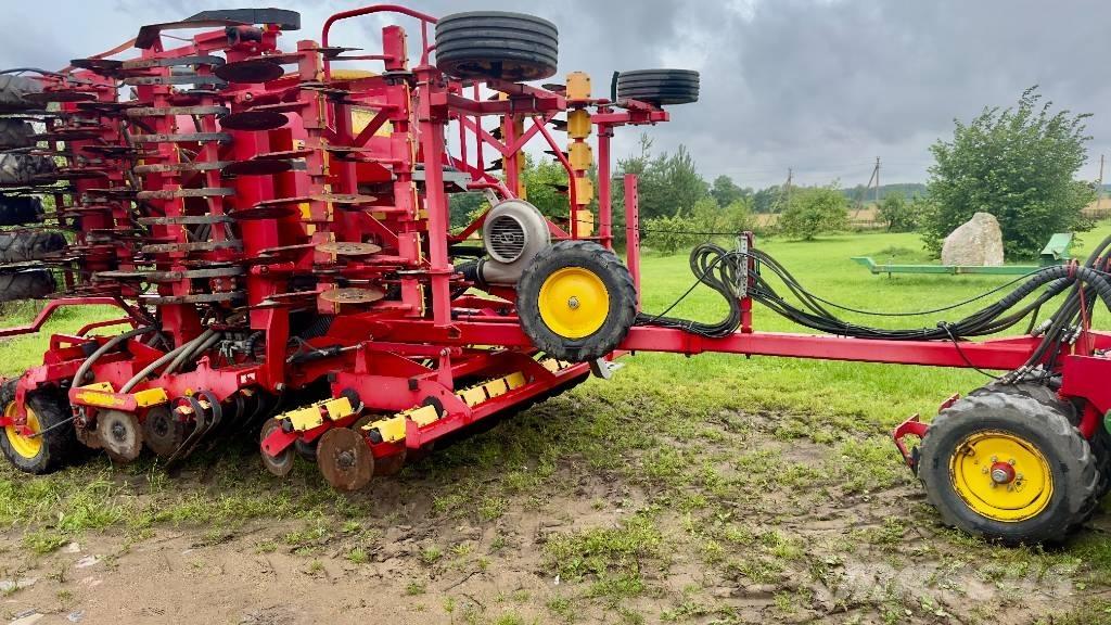 Väderstad RapidA600S Kylvökoneet