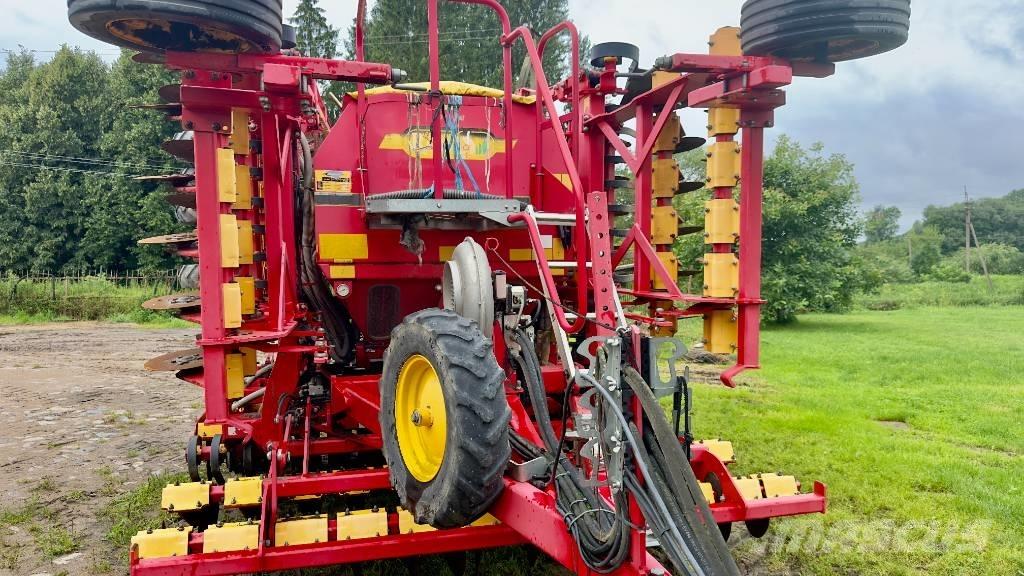 Väderstad RapidA600S Kylvökoneet