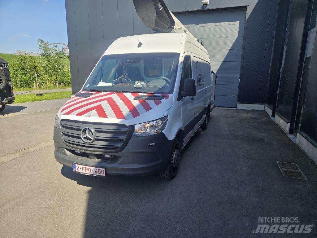 VERSALIFT VT 145 F Nostolava-autot