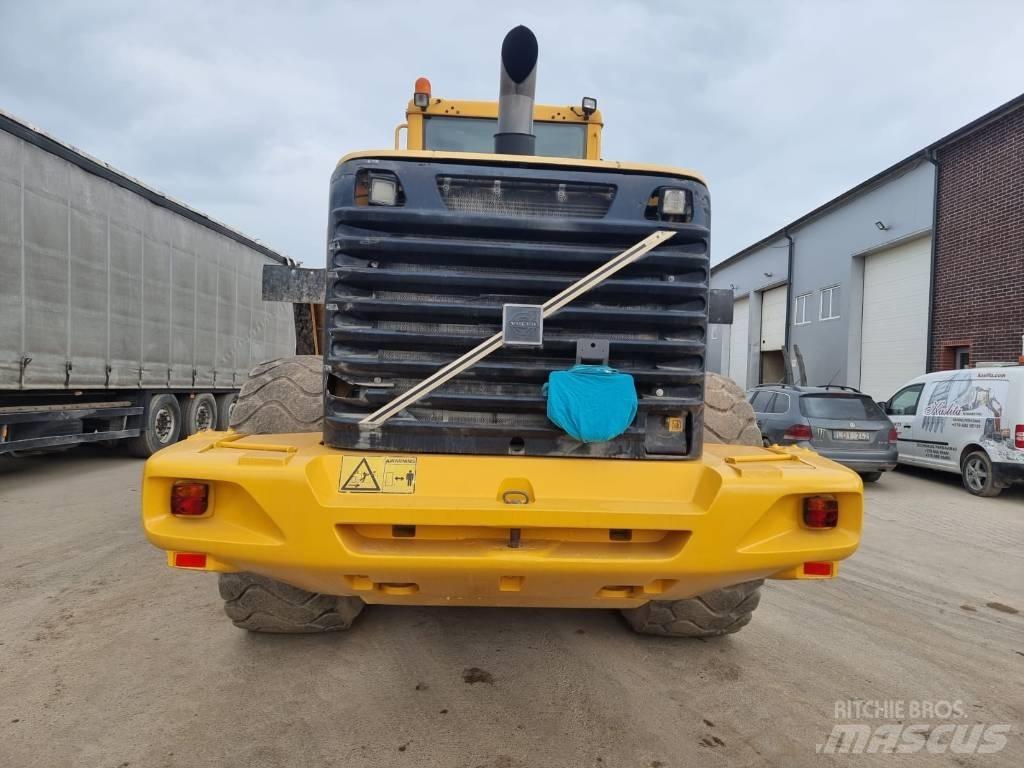 Volvo L 180 E Pyöräkuormaajat