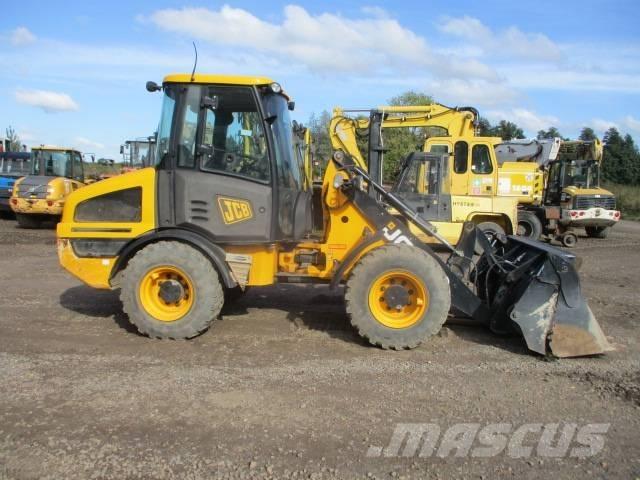 JCB 407 Pyöräkuormaajat