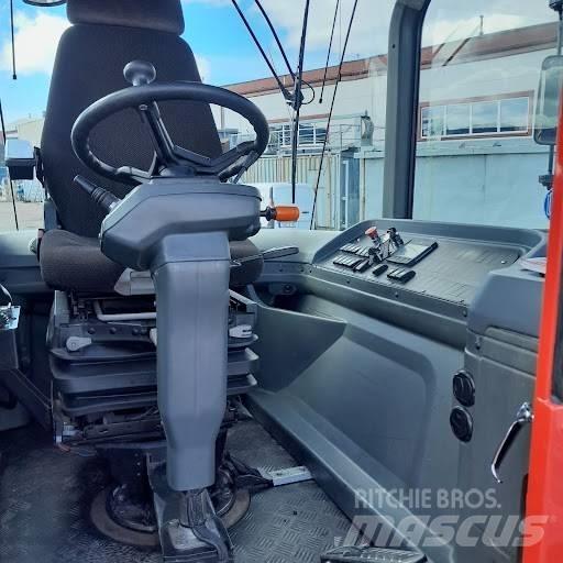 Kalmar TR618i Terminaalitraktorit