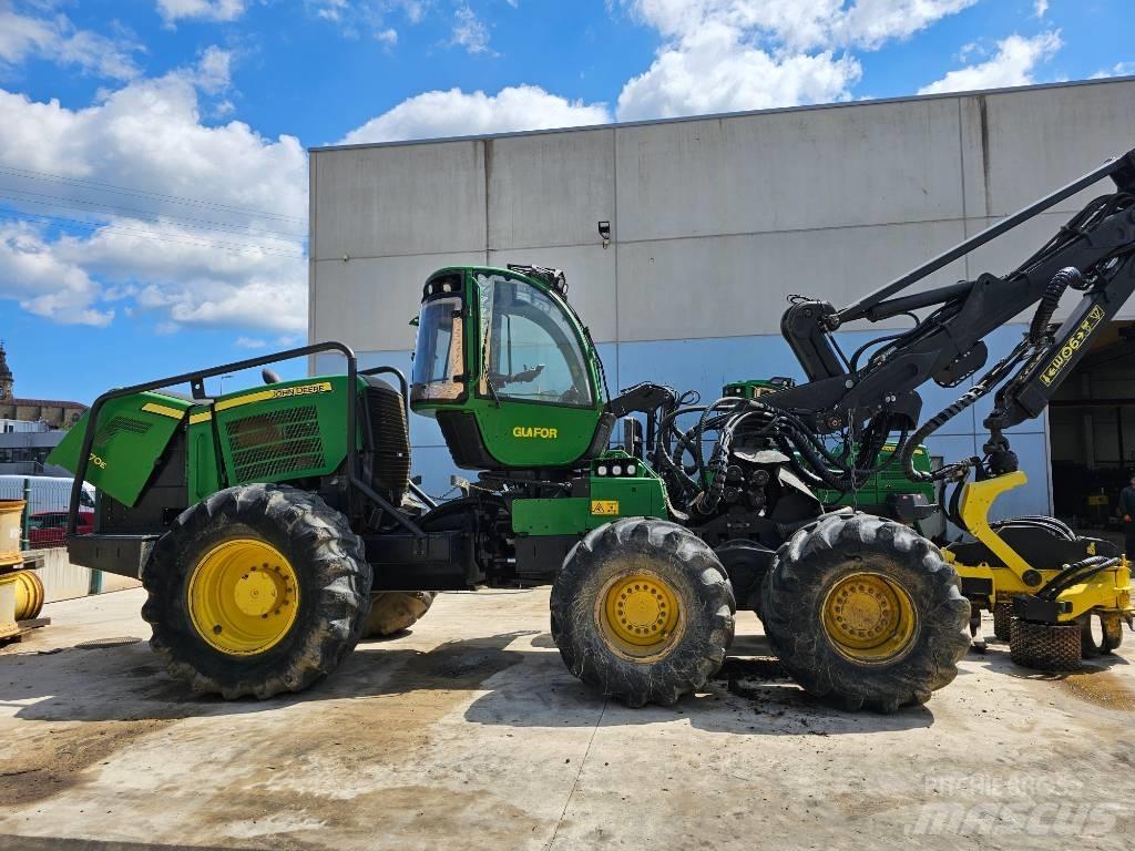 John Deere 1470 E Harvesterit