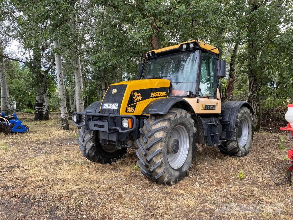 JCB Fastrac 3185 Traktorit