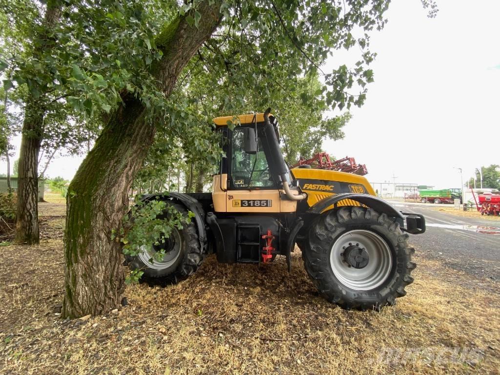 JCB Fastrac 3185 Traktorit