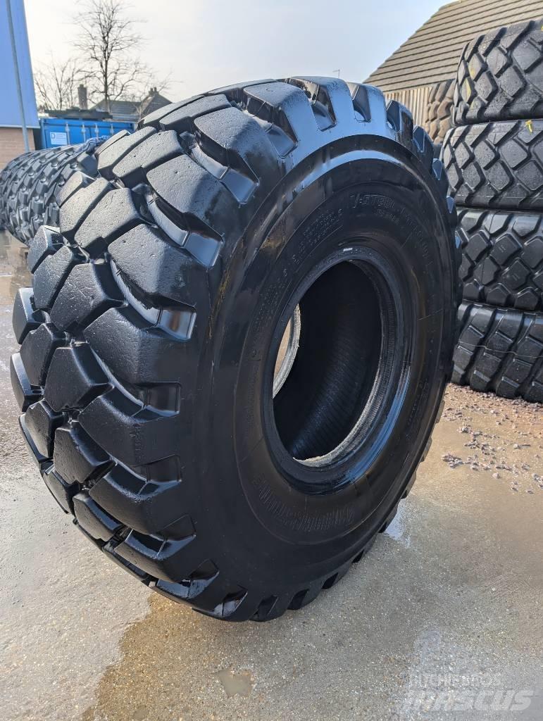Bridgestone VLTS Renkaat ja vanteet