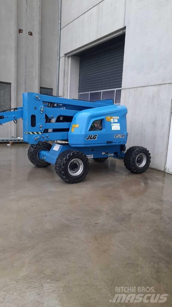 JLG 450 AJ Articulated boom lifts