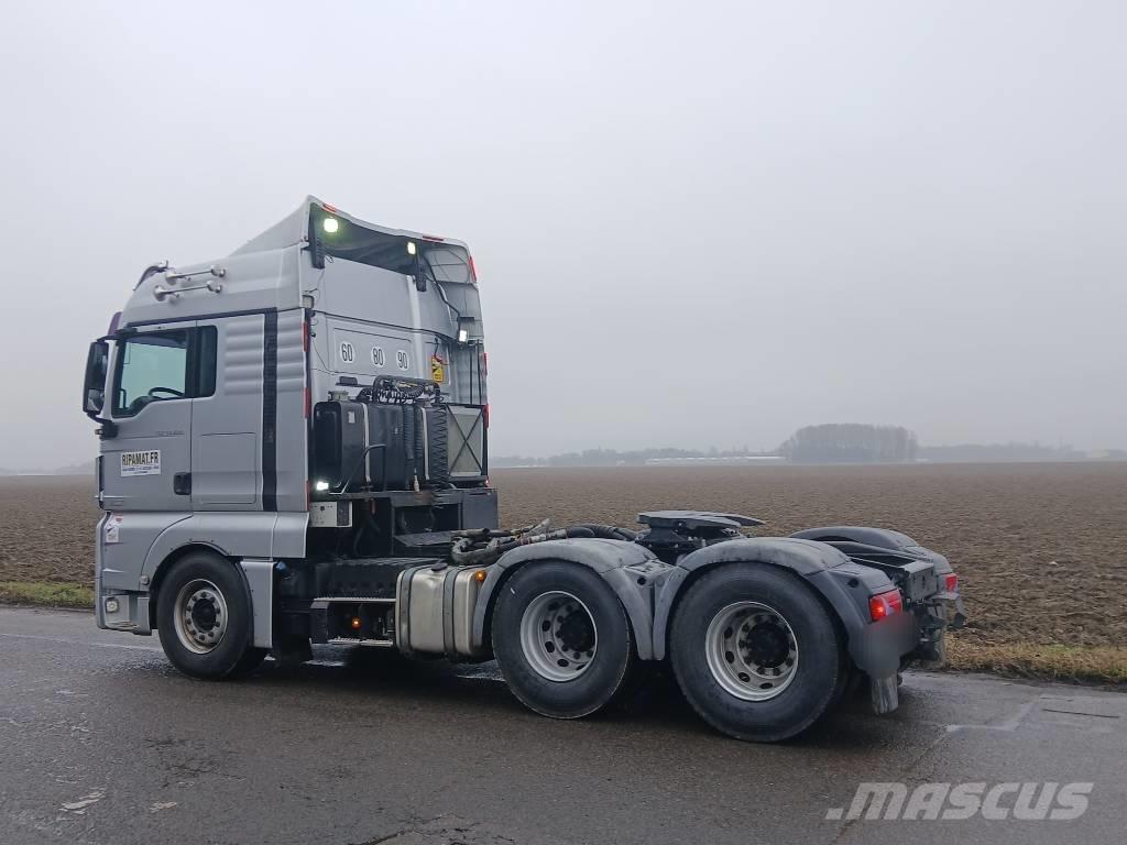 MAN TGX 33.580 Vetopöytäautot