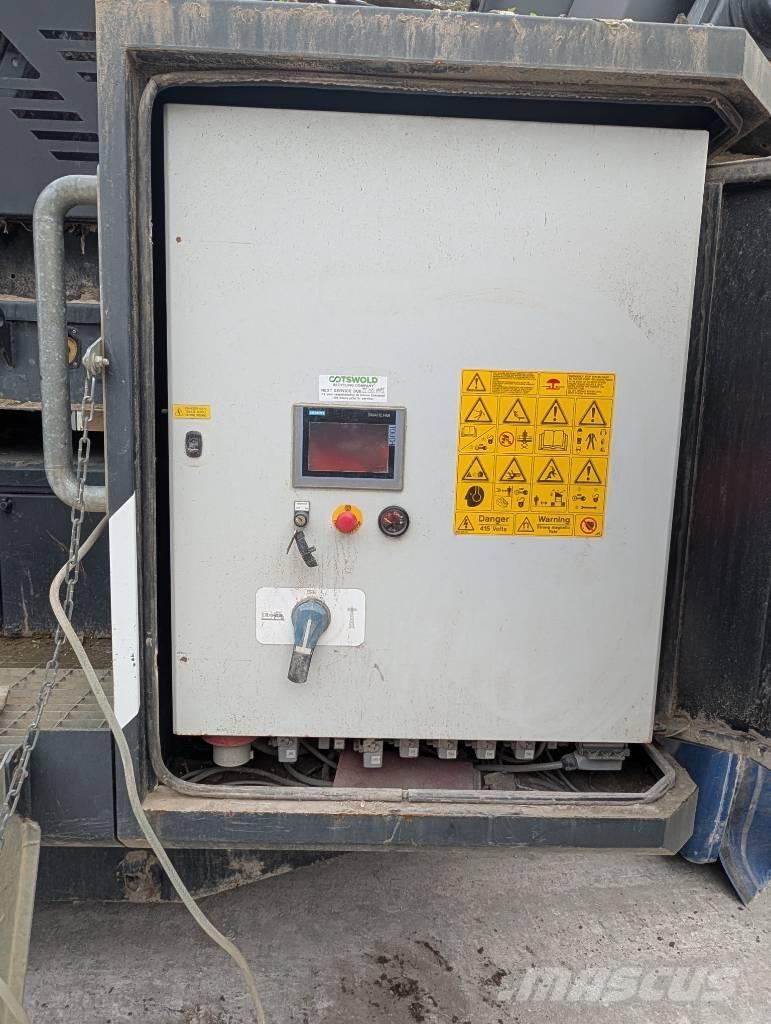 M&K TPS120 Jätteenlajittelukalustot