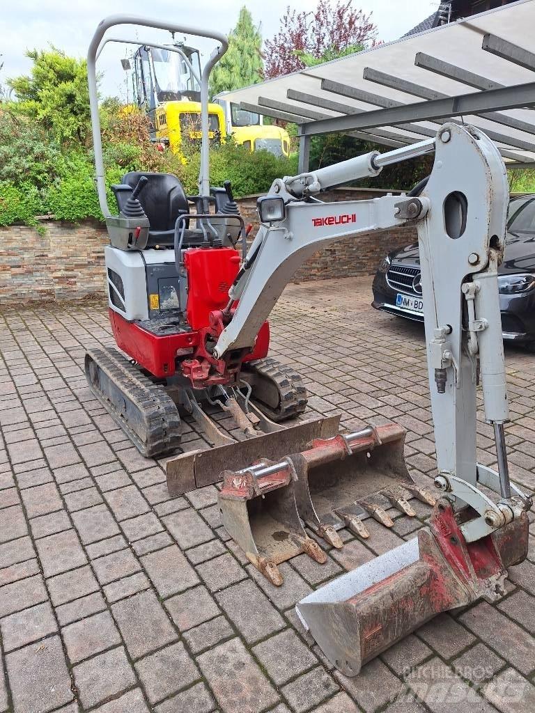 Takeuchi TB 210 R Minikaivukoneet < 7t