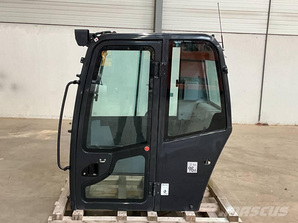 Kubota KX 080-4 A 2 Ohjaamo ja sisusta