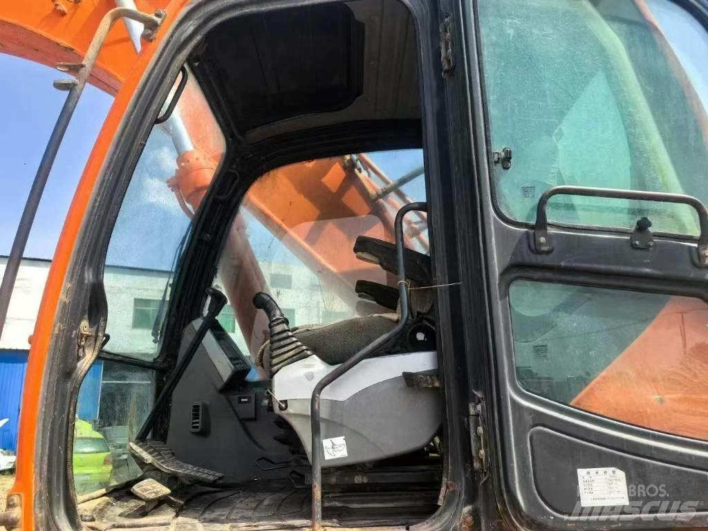 Doosan DX 260 Telakaivukoneet