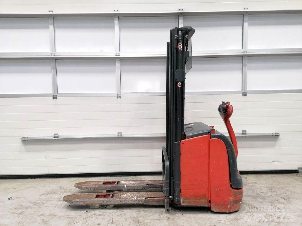 Linde L14 Käyden ajettavat pinoamistrukit