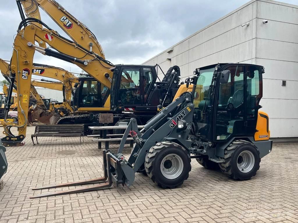 GiANT G2200HD Pyöräkuormaajat