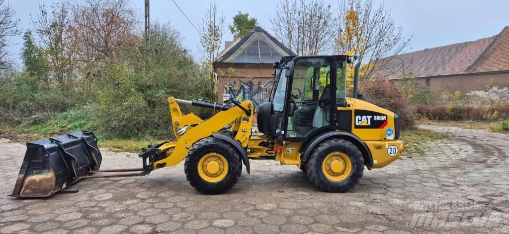 CAT 906 Pyöräkuormaajat