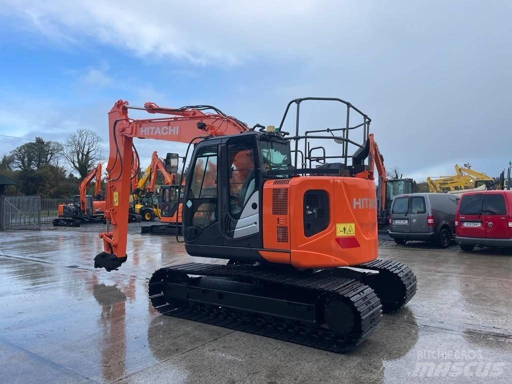 Hitachi ZX 135 US-6 Telakaivukoneet
