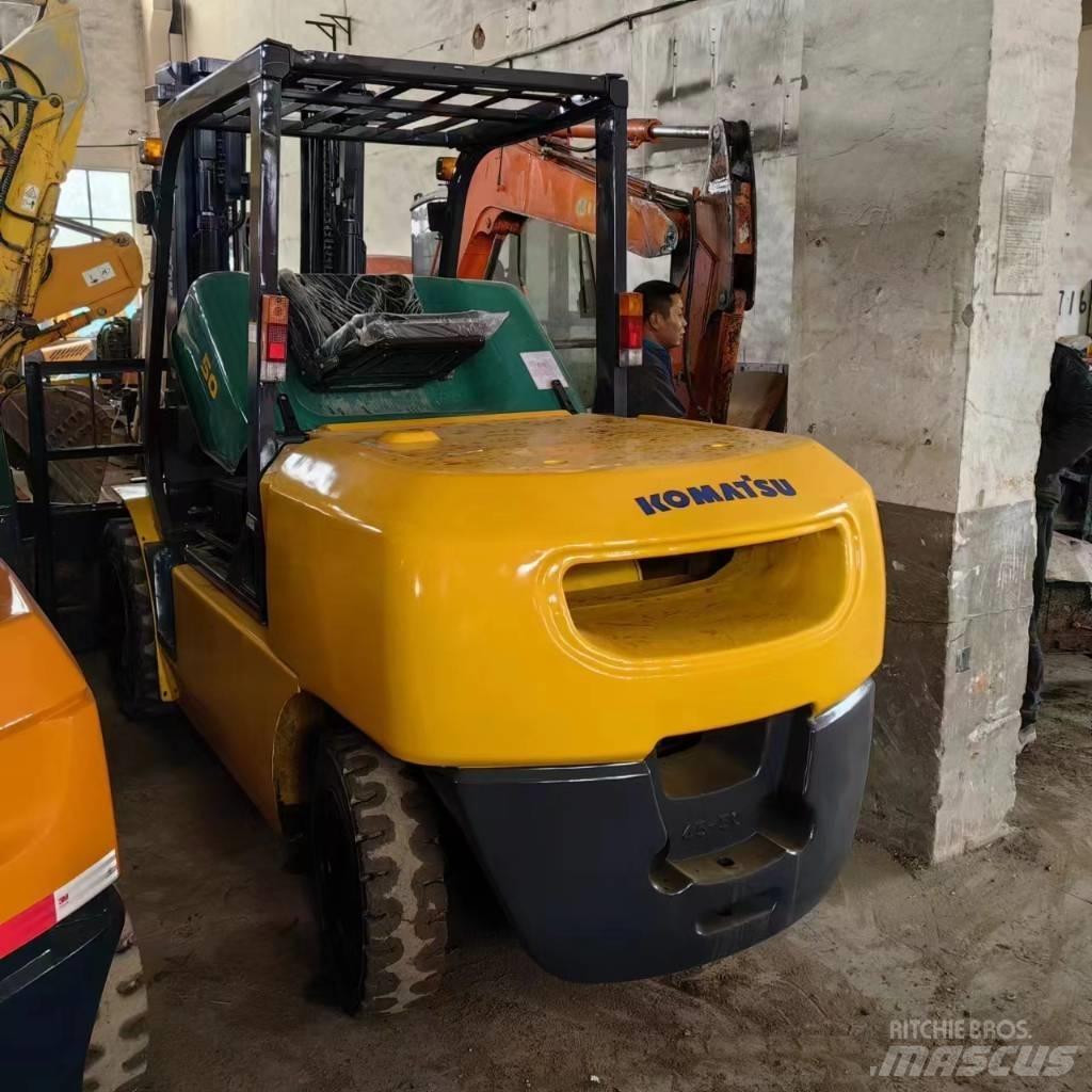 Komatsu FD 50-6 Dieseltrukit