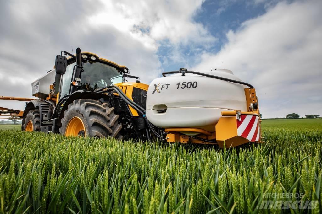 JCB 4220 Traktorit