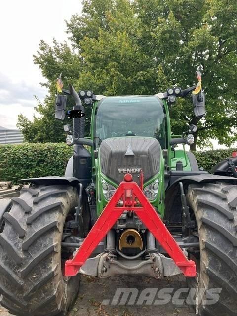 Fendt 724 Vario S4 Traktorit