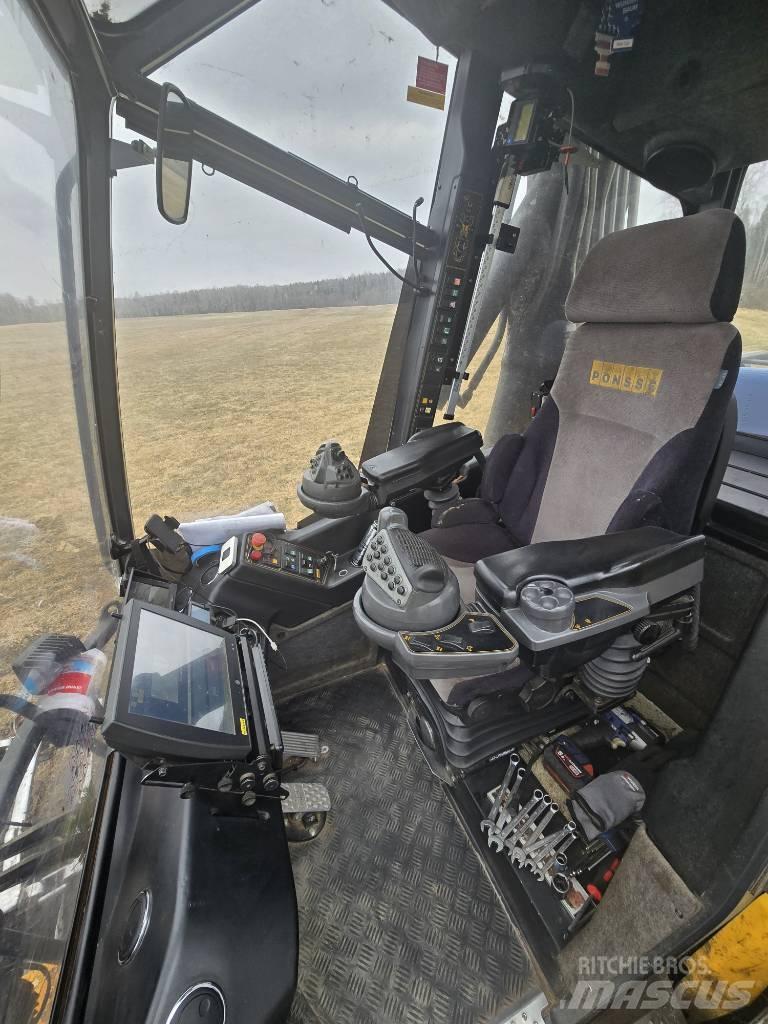 Ponsse Scorpion Harvesterit