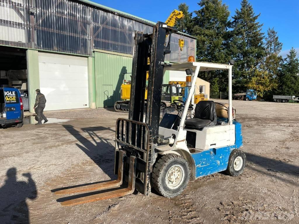Mitsubishi FG20 Nestekaasutrukit