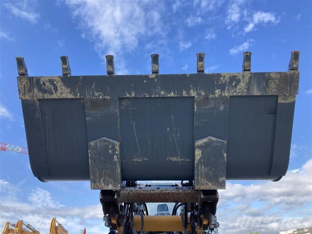 Liebherr L 538 Pyöräkuormaajat