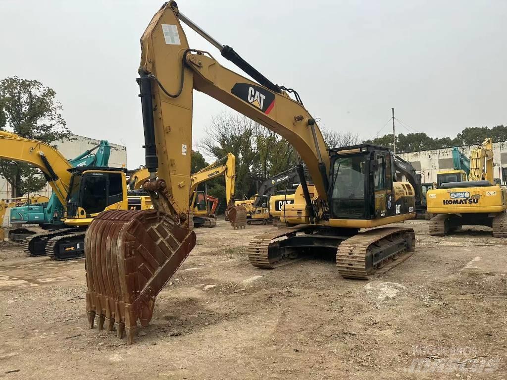 CAT 323D Telakaivukoneet