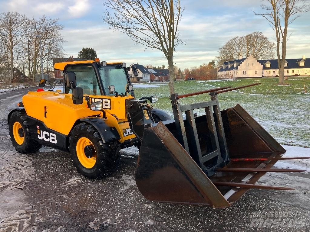 JCB 525-60 Maatalouskurottajat