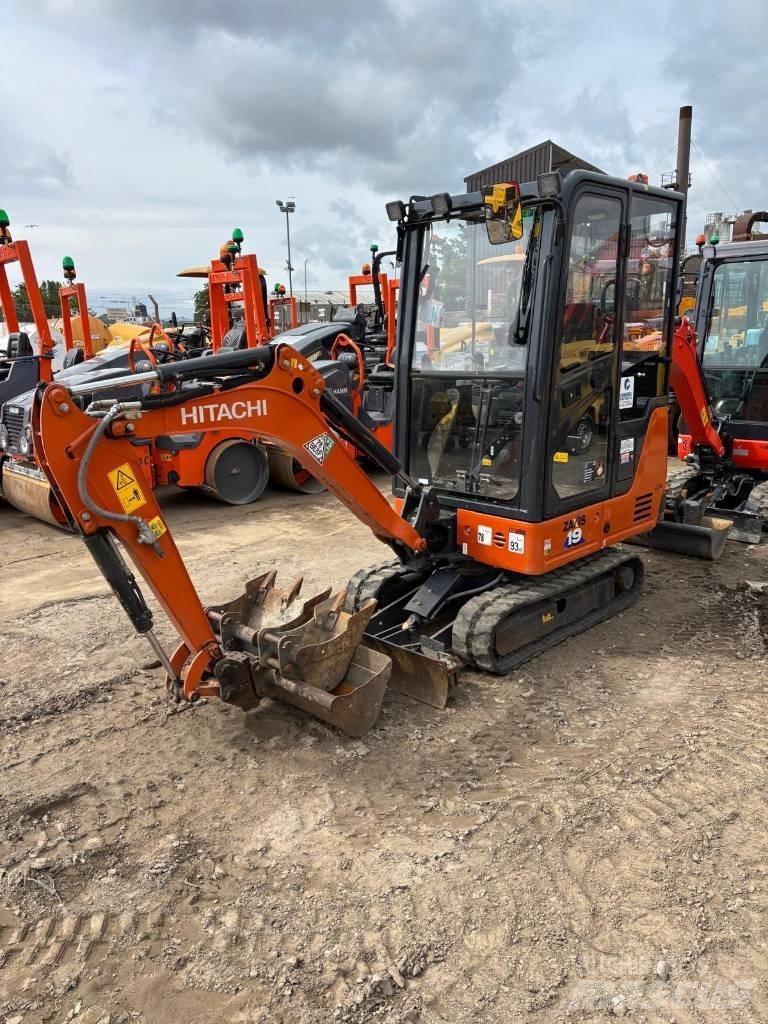Hitachi ZX 19-6 Minikaivukoneet < 7t