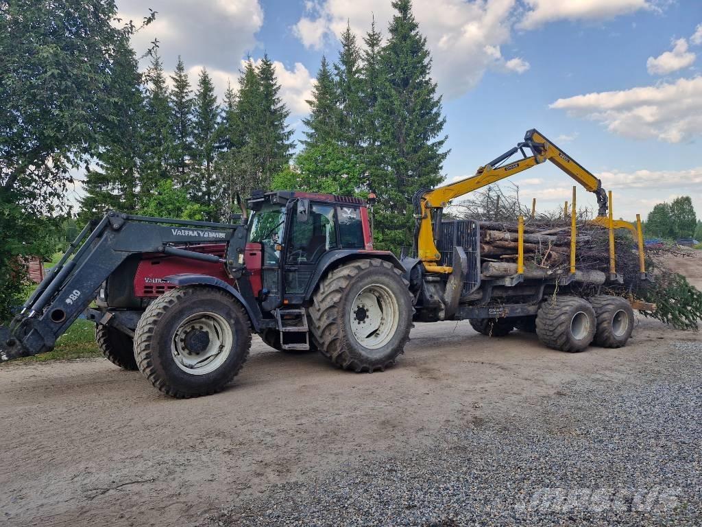 Valtra 8450 Hitech Traktorit
