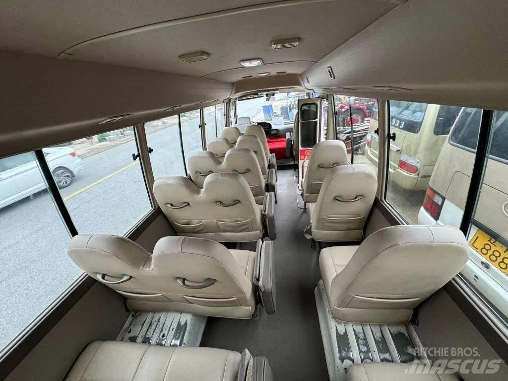 Toyota Coaster Bus Minibussit