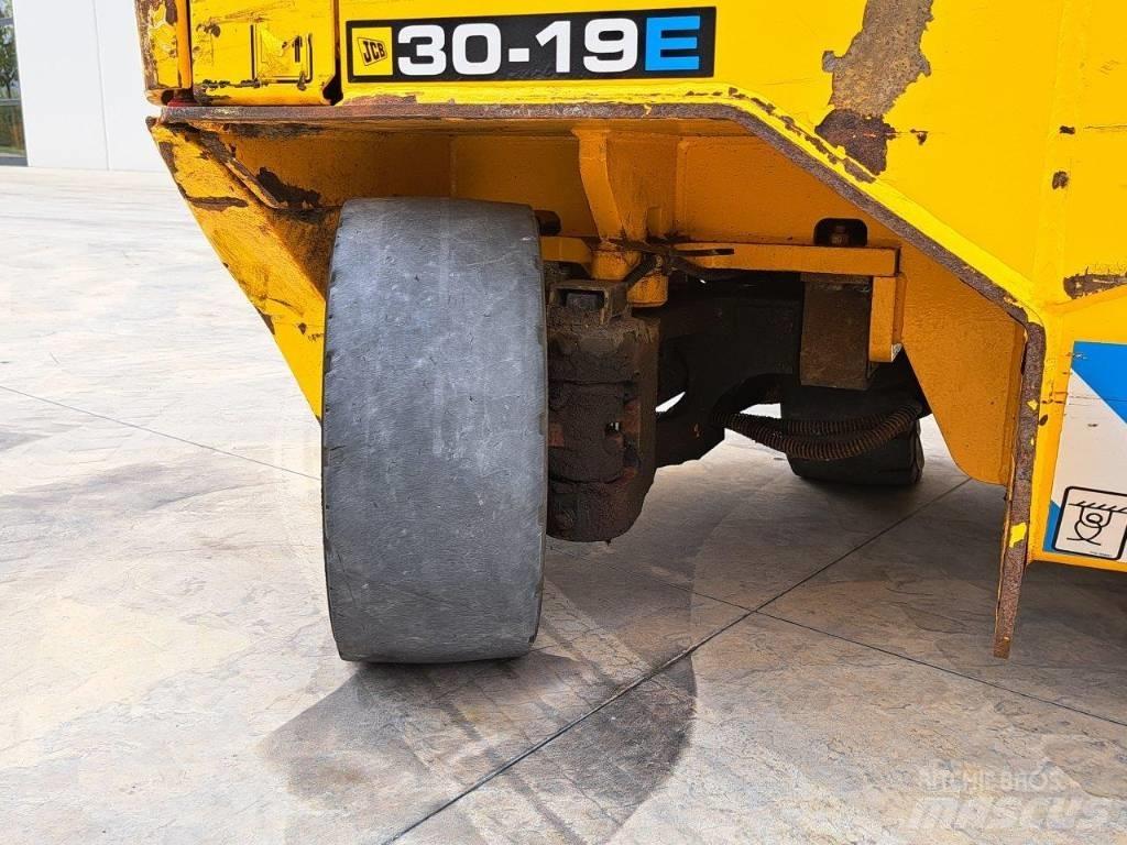 JCB TLT 30-19E Työntömastotrukit