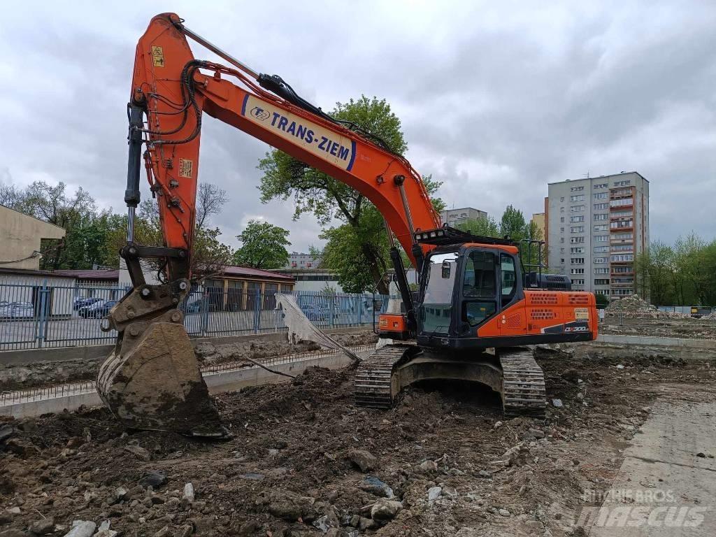 Doosan DX 300 LC-5 Telakaivukoneet