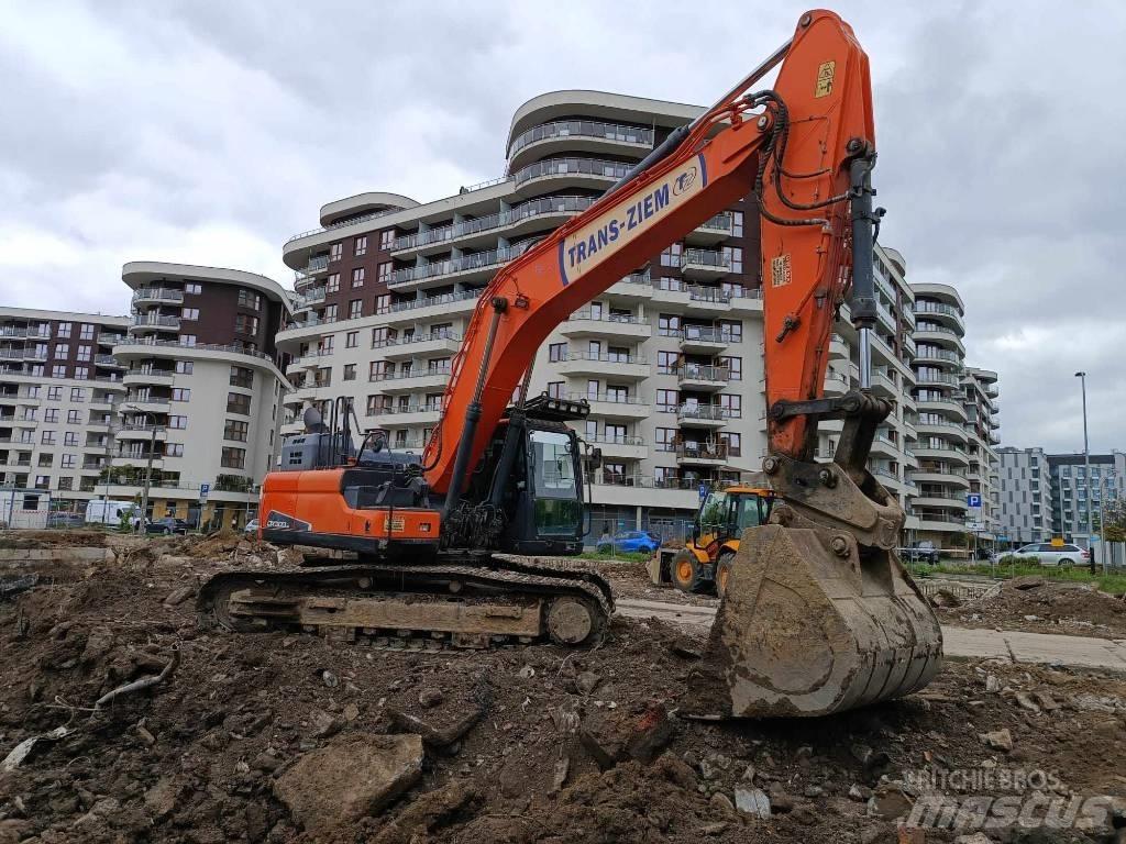 Doosan DX 300 LC-5 Telakaivukoneet