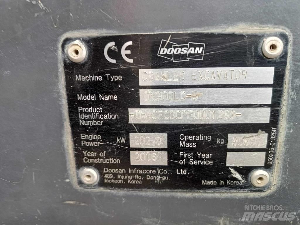 Doosan DX 300 LC-5 Telakaivukoneet