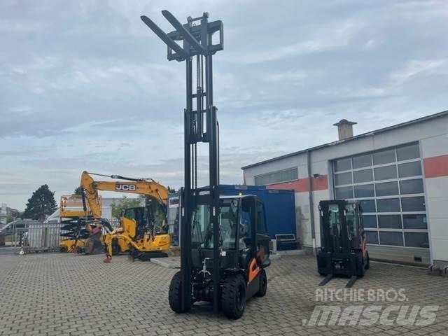 Doosan D35C-9 Dieseltrukit