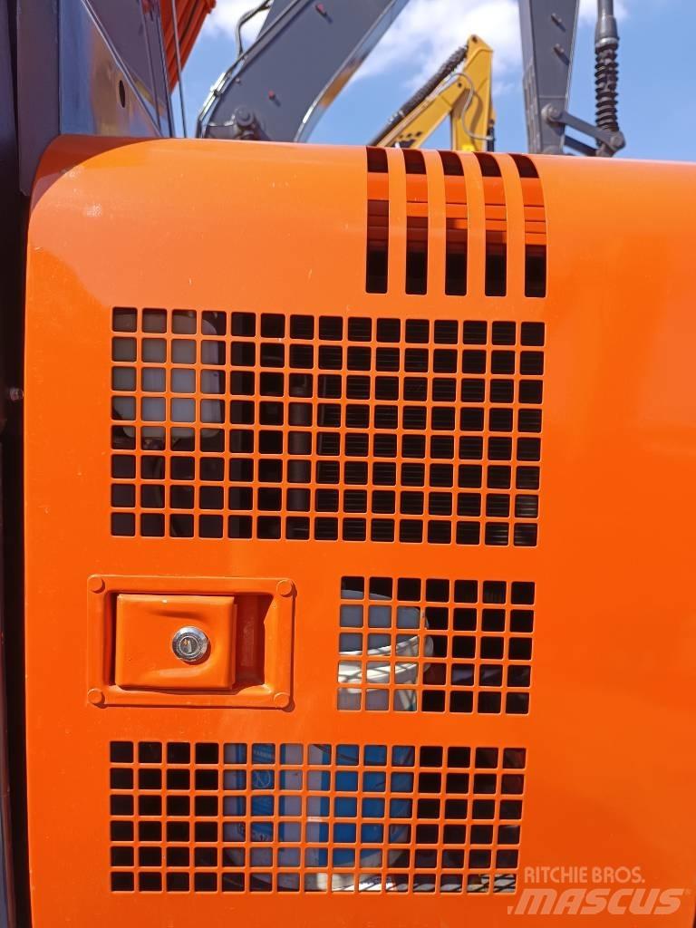 Hitachi ZX 75 Midikaivukoneet 7t - 12t