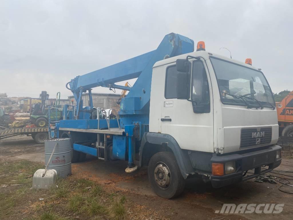 MAN 8.163 Nosturiautot