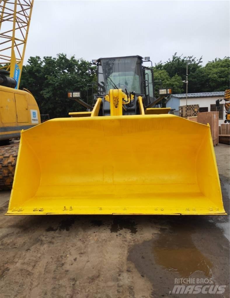 Komatsu WA 380 Pyöräkuormaajat